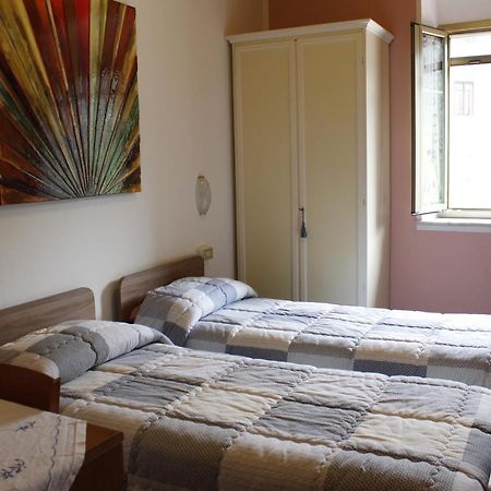 Albergo Elisa Comano  Bagian luar foto
