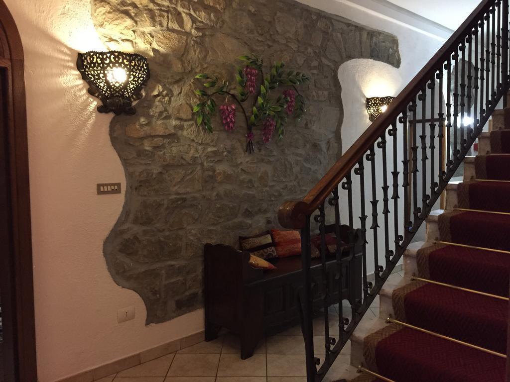 Albergo Elisa Comano  Bagian luar foto