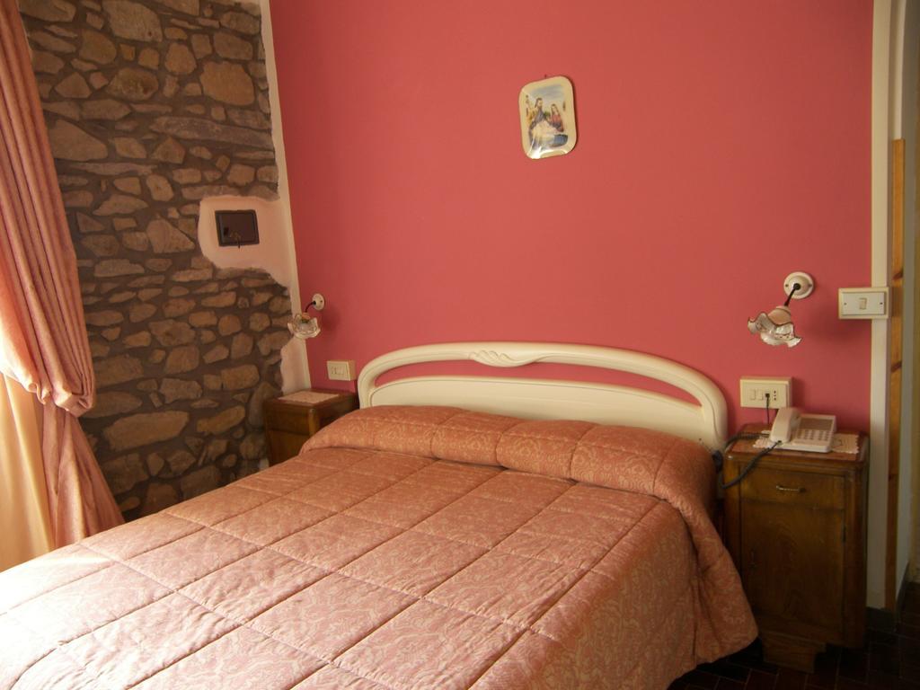 Albergo Elisa Comano  Ruang foto