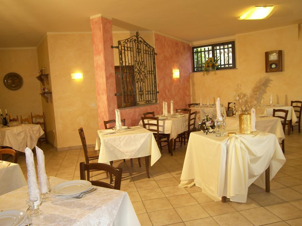 Albergo Elisa Comano  Bagian luar foto